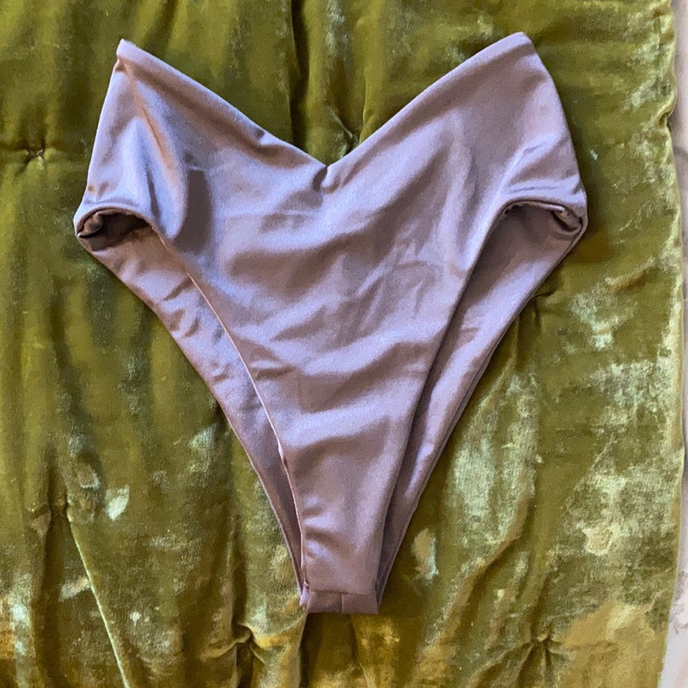 NWOT Skatie Stardust Melly